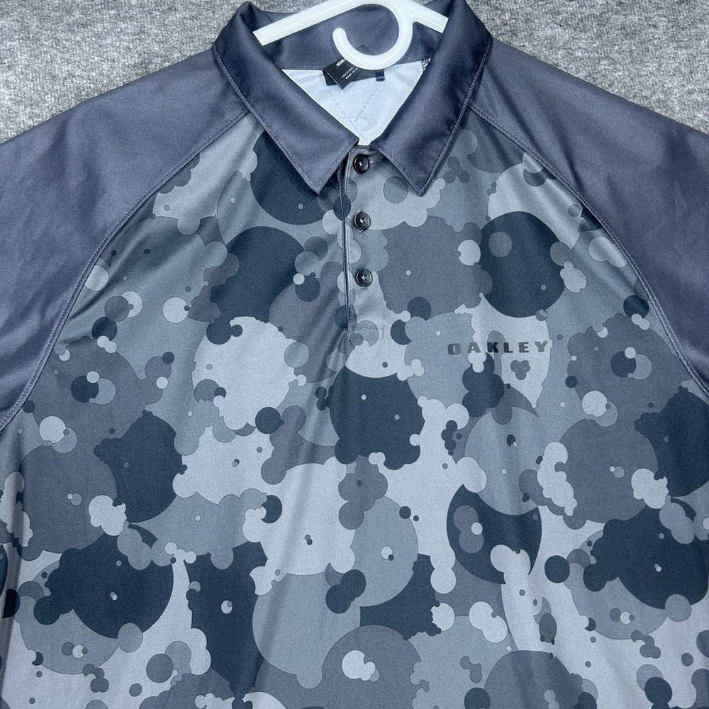 Oakley Polo Shirt Mens Medium Gray Camo Activewear Casual Travel Golf - Picture 2 of 13
